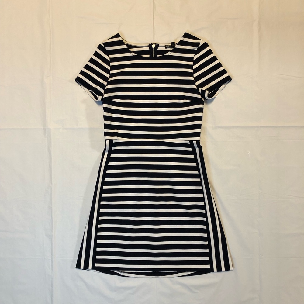 Express Women’s Short Sleeve Stretch Navy & White Striped Mini Dress size 0